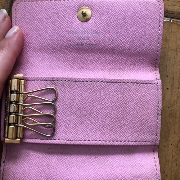 Sold 🌺Louis Vuitton multi key case - Picture 6 of 7